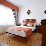 Galihost - Enorme Casa Con Piscina En Vakantiehuis