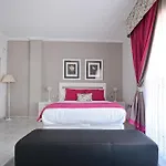 Galihost - Enorme Casa Con Piscina En *