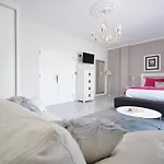 Galihost - Enorme Casa Con Piscina En Vakantiehuis
