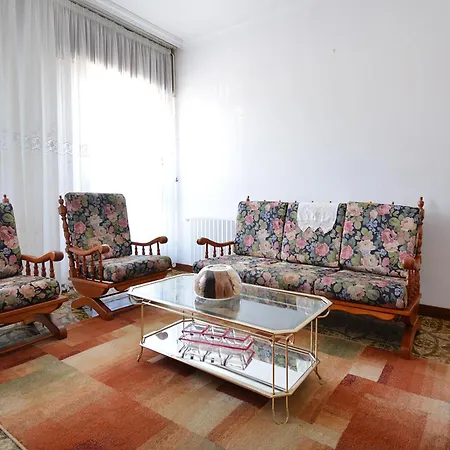 בית נופש Galihost - Enorme Casa Con Piscina En *