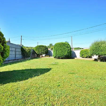 בית נופש Galihost - Enorme Casa Con Piscina En *