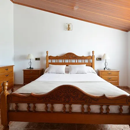 Galihost - Enorme Casa Con Piscina En *