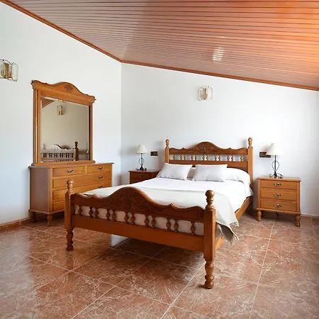 בית נופש Galihost - Enorme Casa Con Piscina En וילאנואבה דה ארוסה